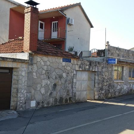 Apartments Srhoj Stari Grad  Camera foto
