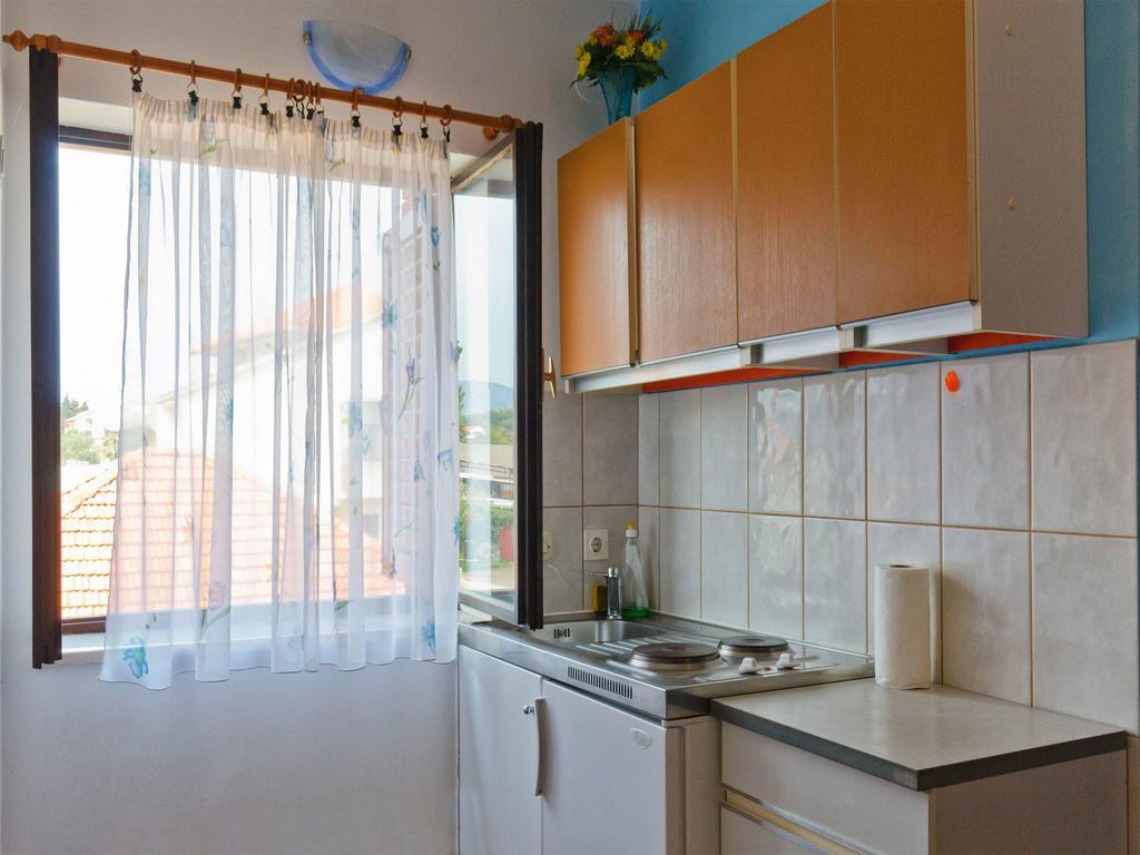 Apartments Srhoj Stari Grad  Esterno foto